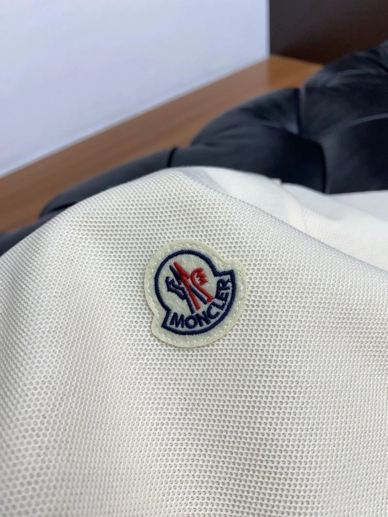 Moncler T-Shirts Modern 140889
