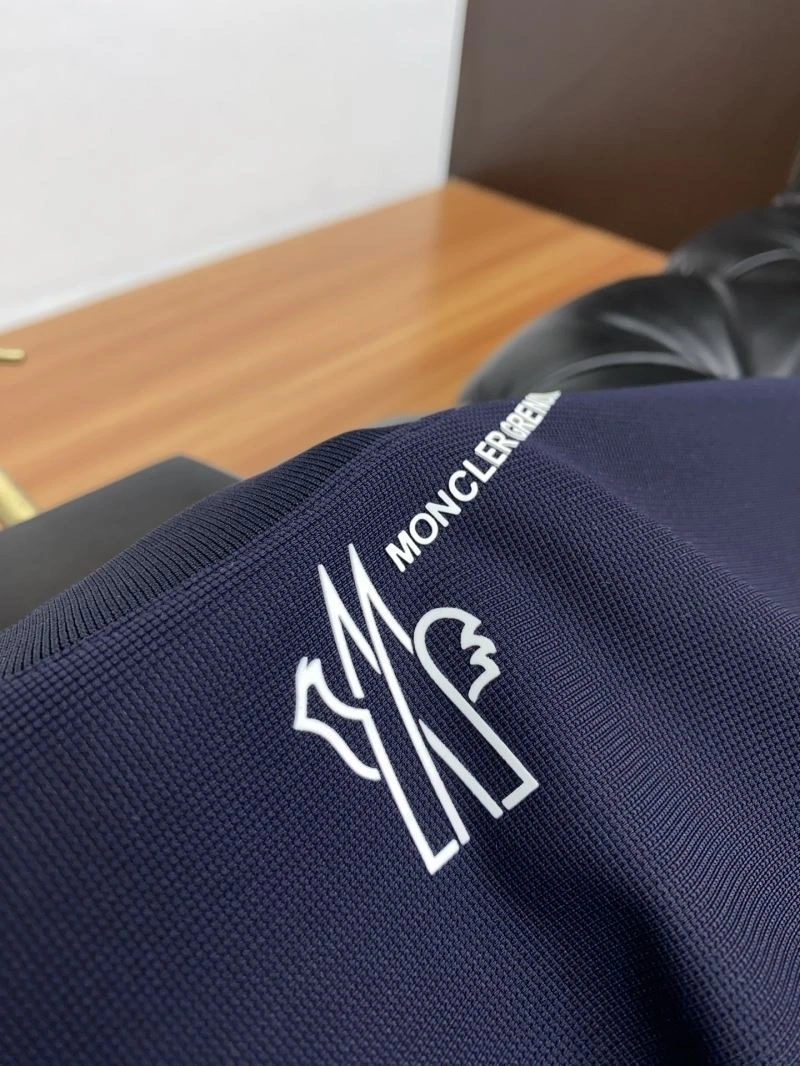 Moncler T-Shirts Durable 140871