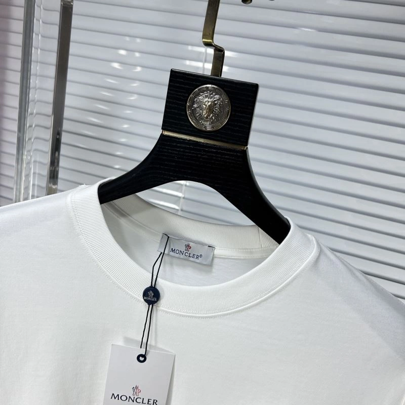 Moncler T-Shirts Attractive 140887