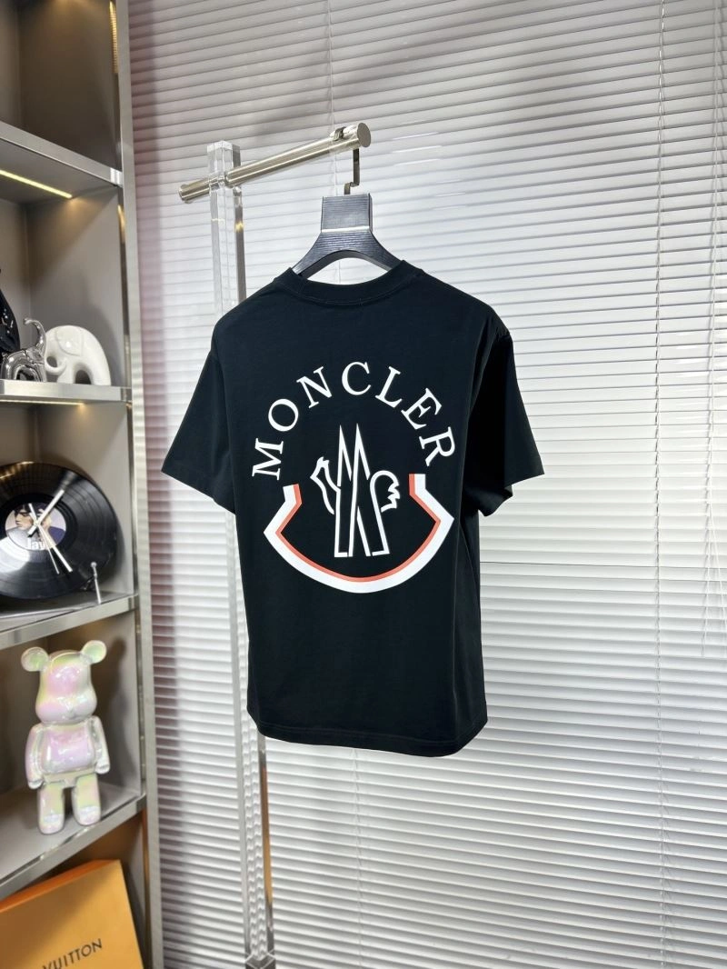 Moncler T-Shirts Comfortable 140865