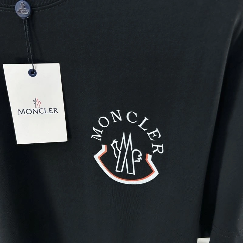 Moncler T-Shirts Comfortable 140865
