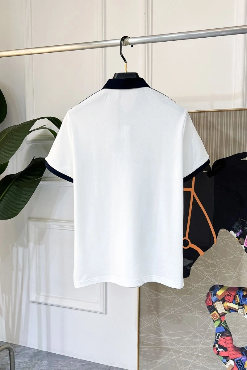Moncler T-Shirts Versatile 140882