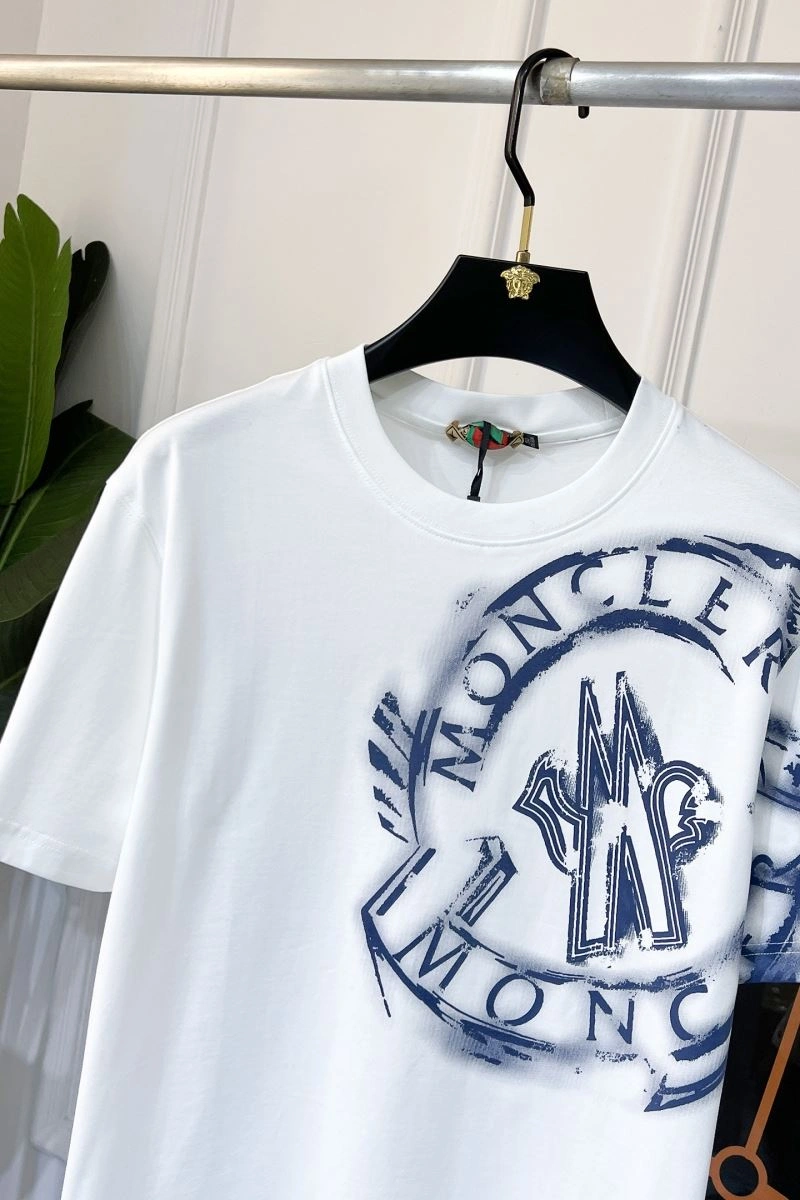 Moncler T-Shirts RelaxedFit 140863