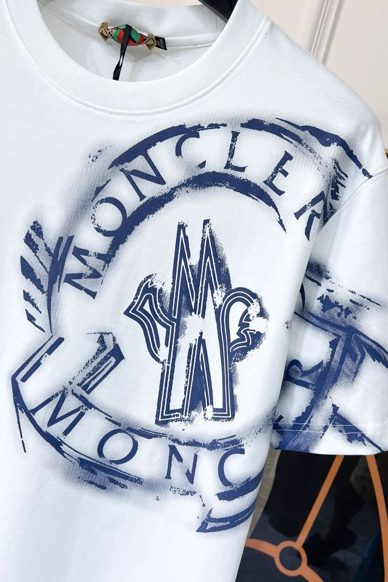 Moncler T-Shirts RelaxedFit 140863