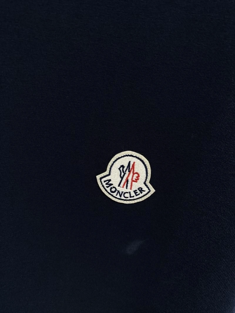 SmoothTexture Moncler T-Shirts 140857