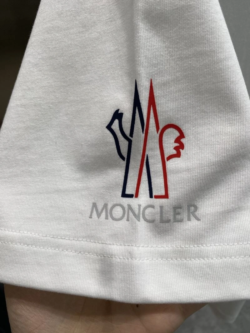 Moncler T-Shirts Premium 140855