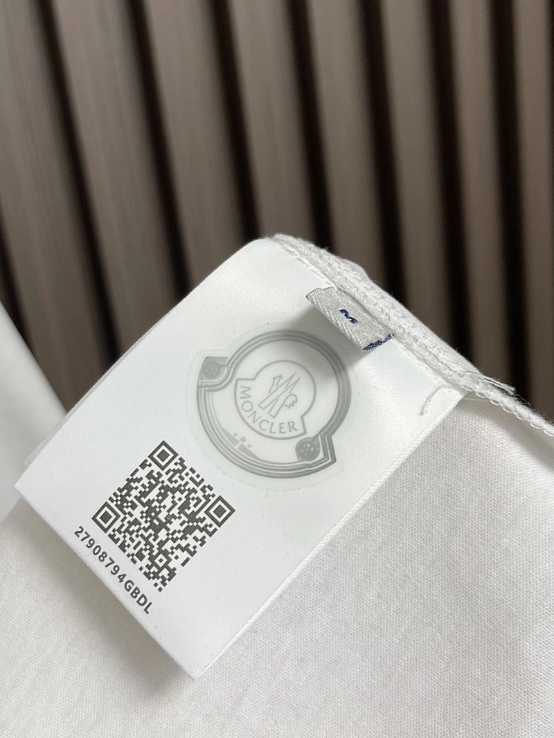 Moncler T-Shirts BestValue 140892
