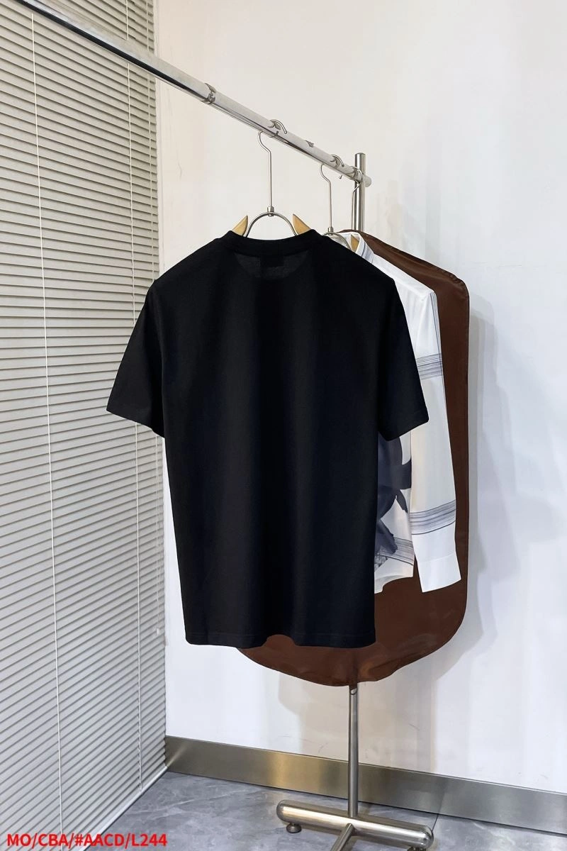 UrbanChic Moncler T-Shirts 140850
