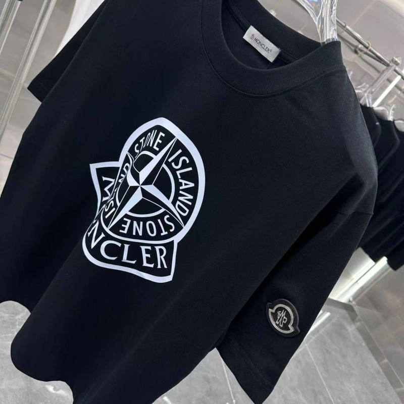 Moncler T-Shirts TimelessDesign 140829