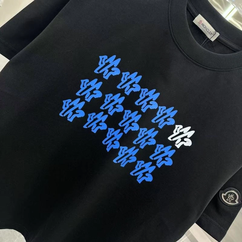 Neat Moncler T-Shirts 140836