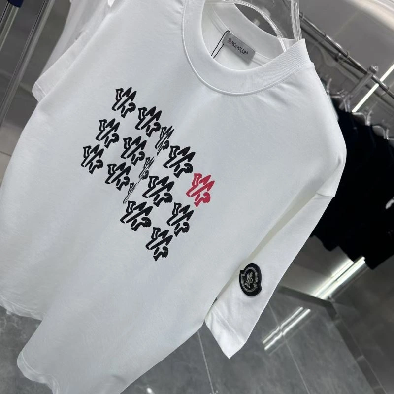 Moncler T-Shirts Neat 140840