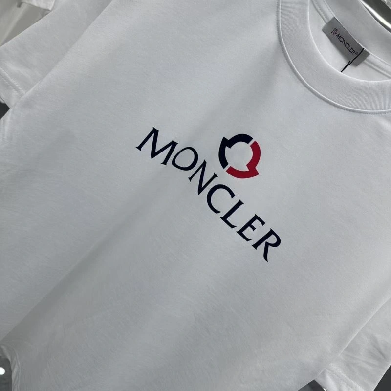 Moncler T-Shirts Durable 140835