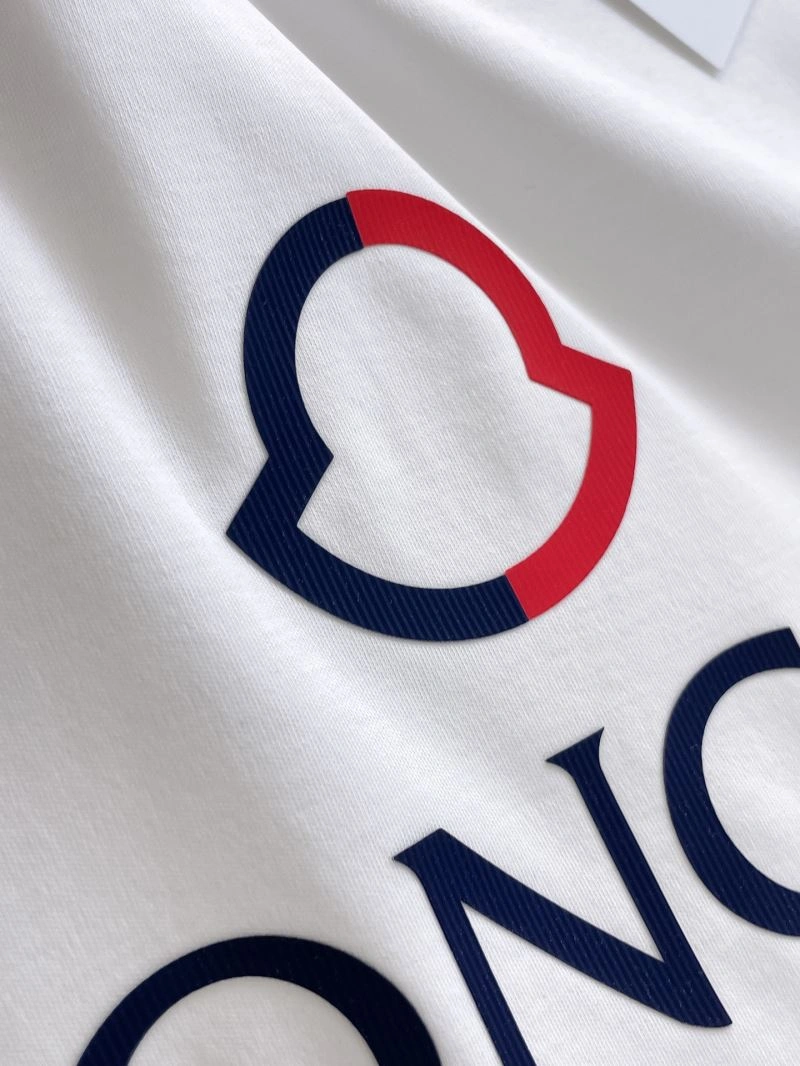 Moncler T-Shirts Bold 140831
