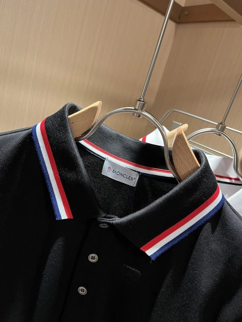 Moncler T-Shirts Premium 140851