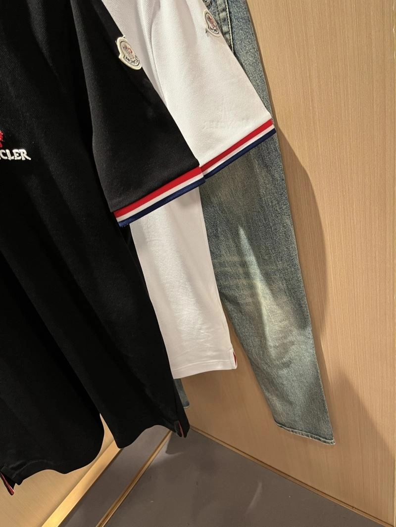 Moncler T-Shirts Premium 140851