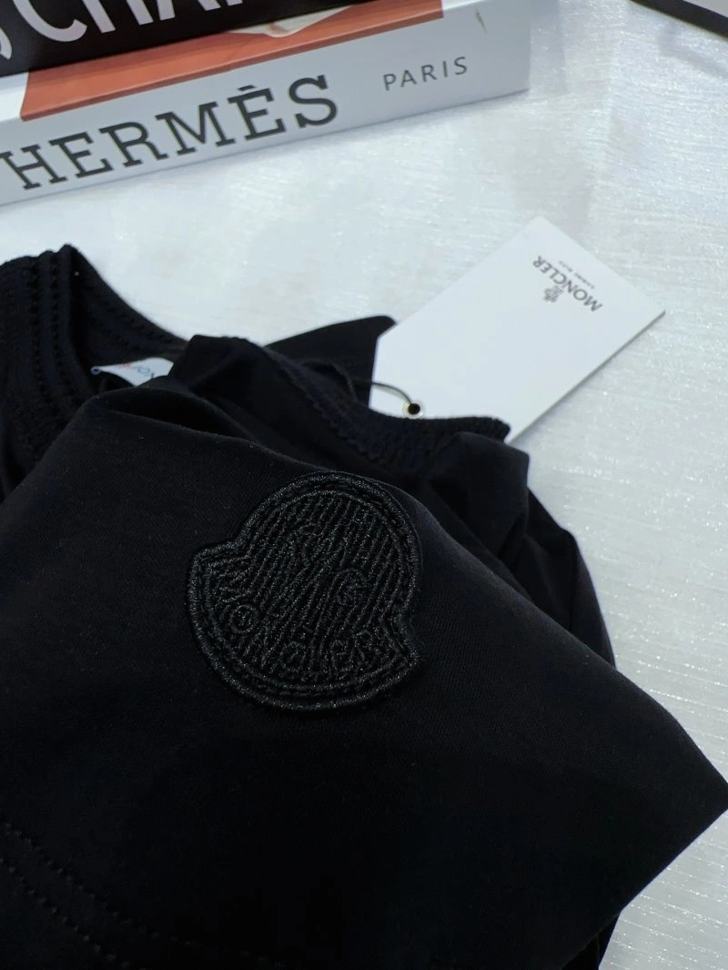TimelessDesign Moncler T-Shirts 139745