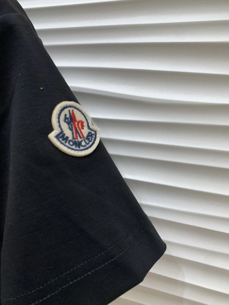 Moncler T-Shirts HighQuality 139741