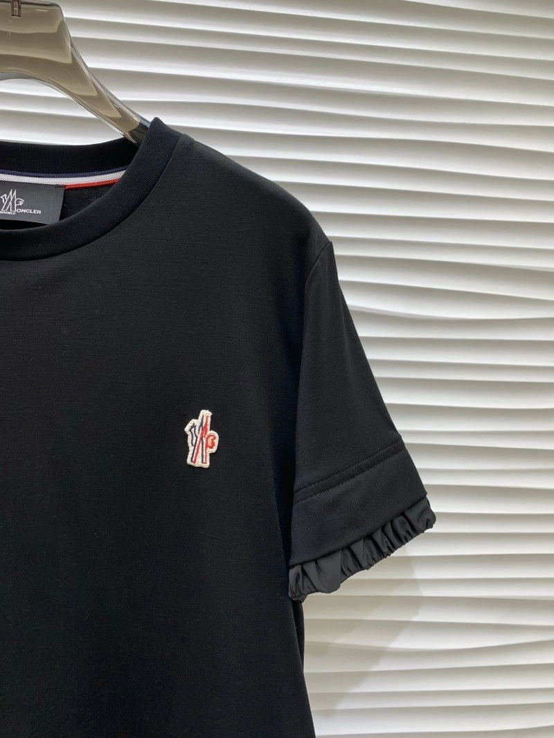 Moncler T-Shirts WaterResistant 139738