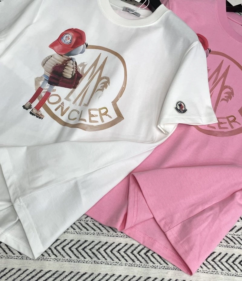 Bold Moncler T-Shirts 139728