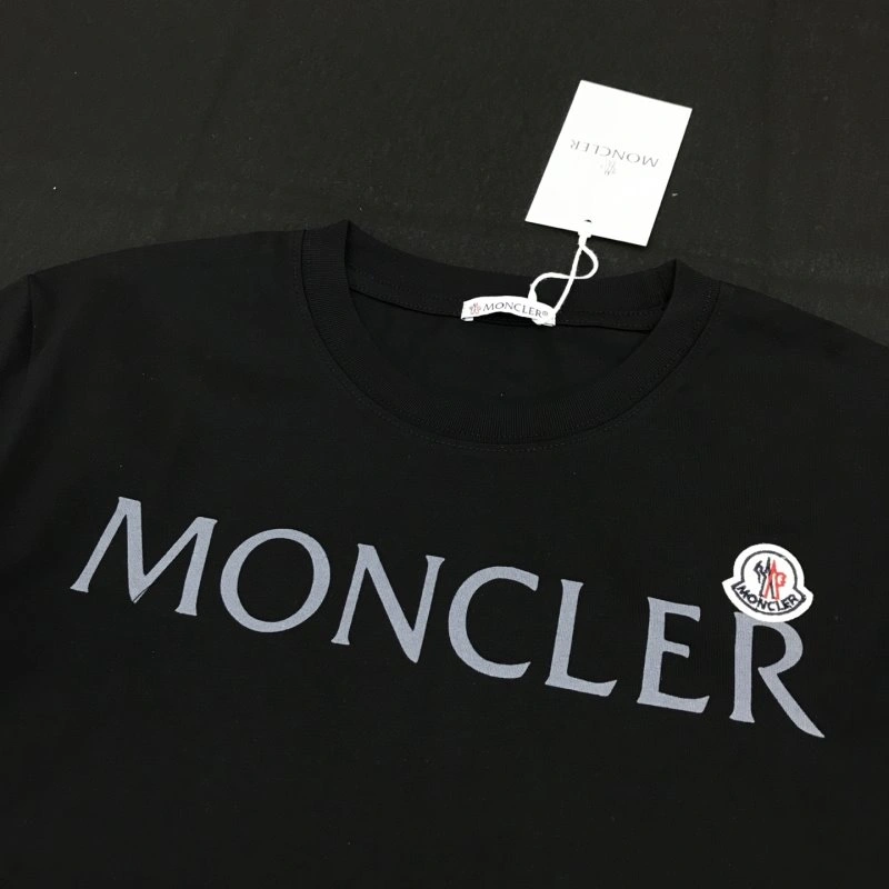 Moncler T-Shirts Sustainable 139731