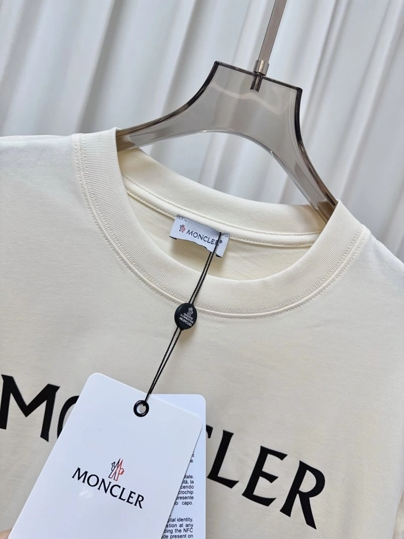 Sophisticated Moncler T-Shirts 139726