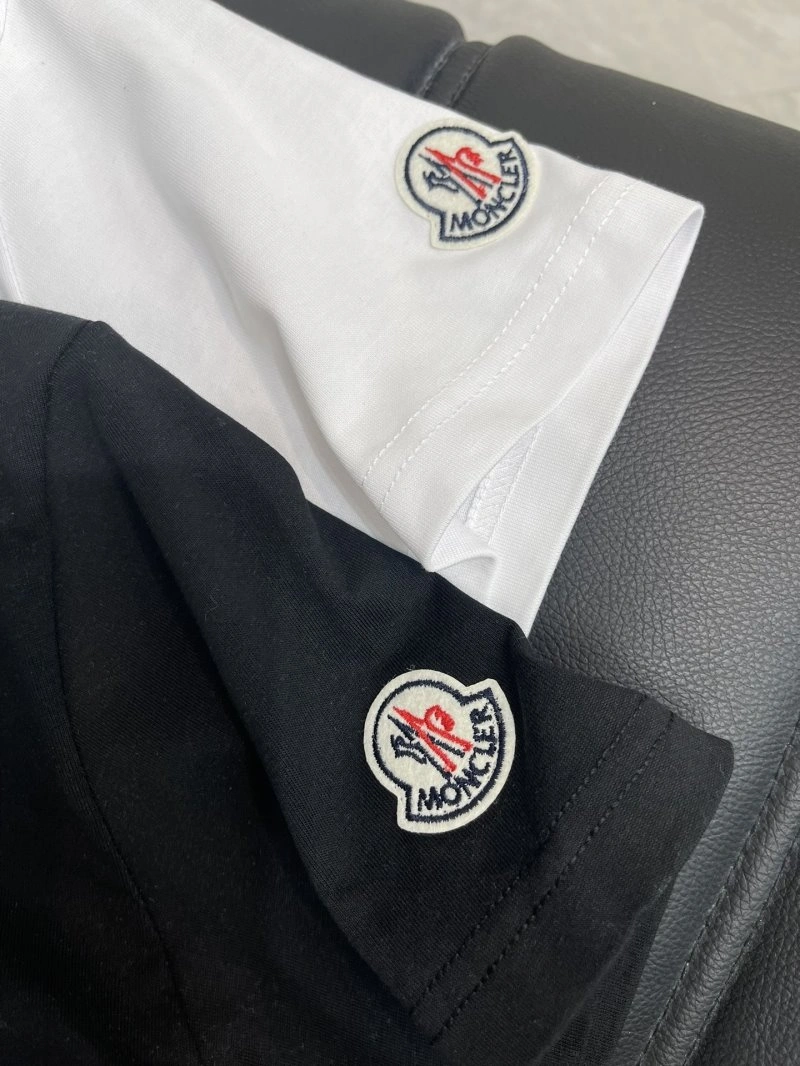 Moncler T-Shirts Tailored 139725