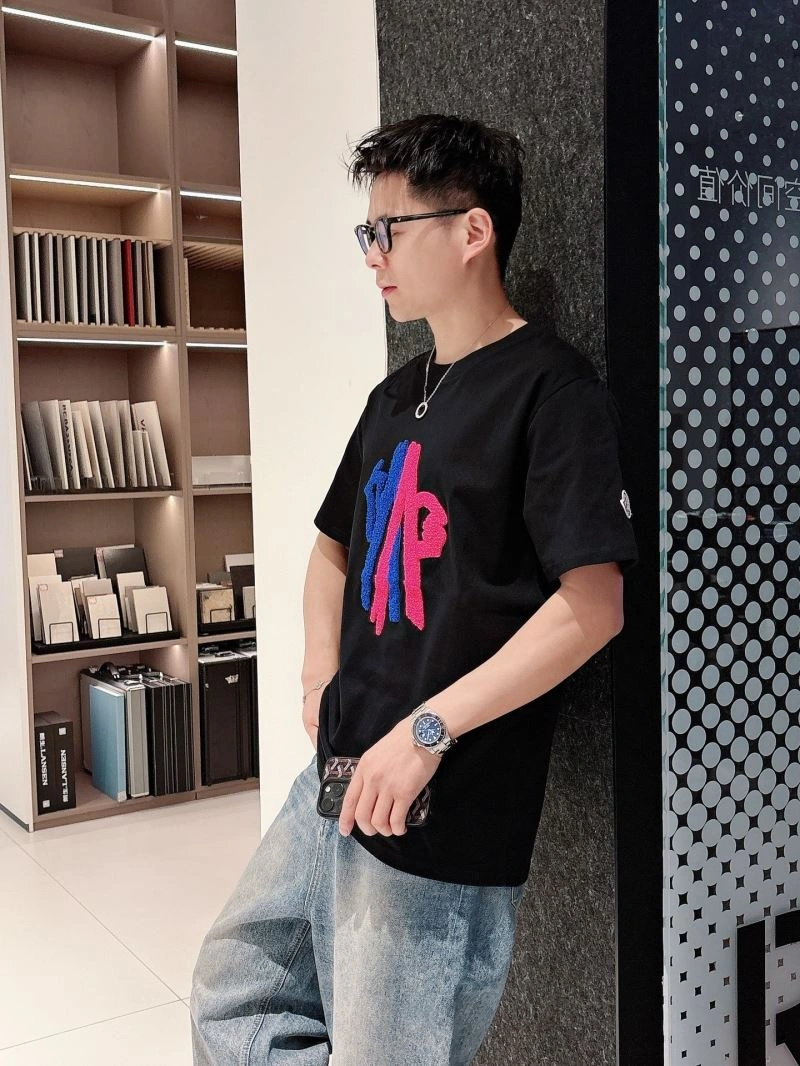 Sporty Moncler T-Shirts 140578