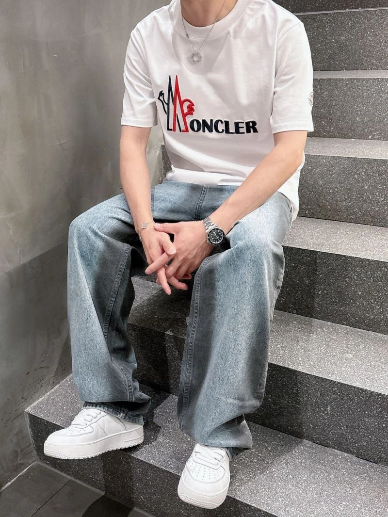 Trendy Moncler T-Shirts 140577