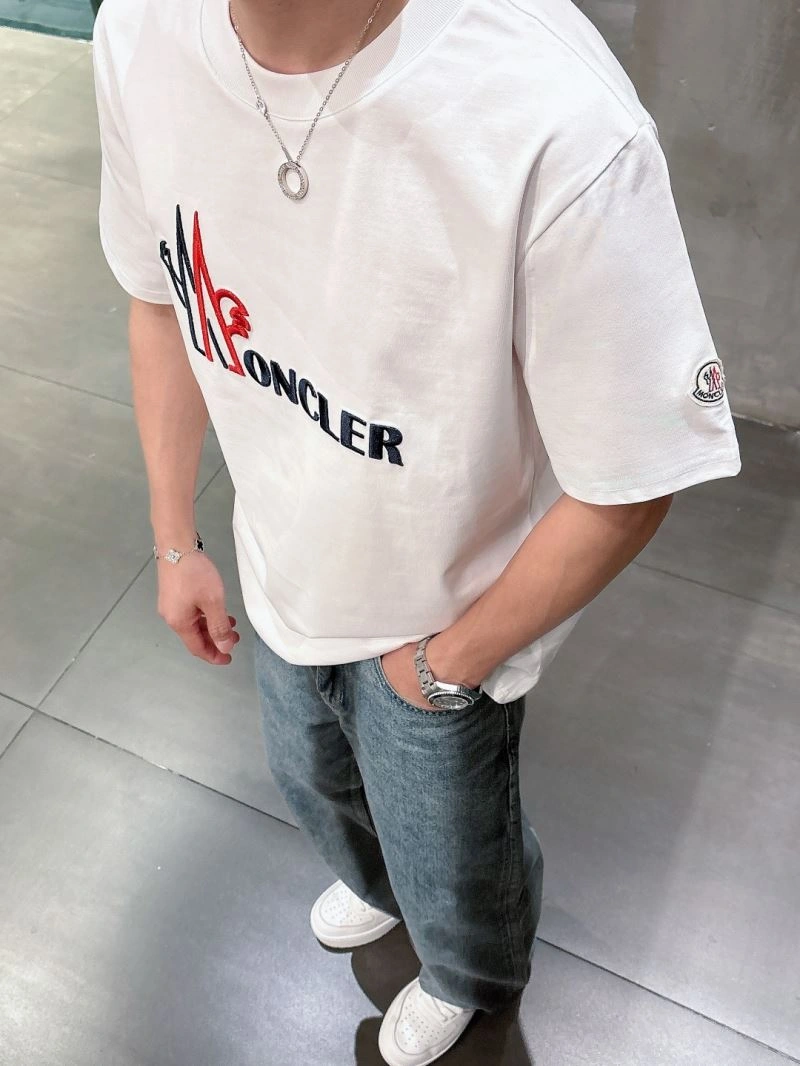 Trendy Moncler T-Shirts 140577