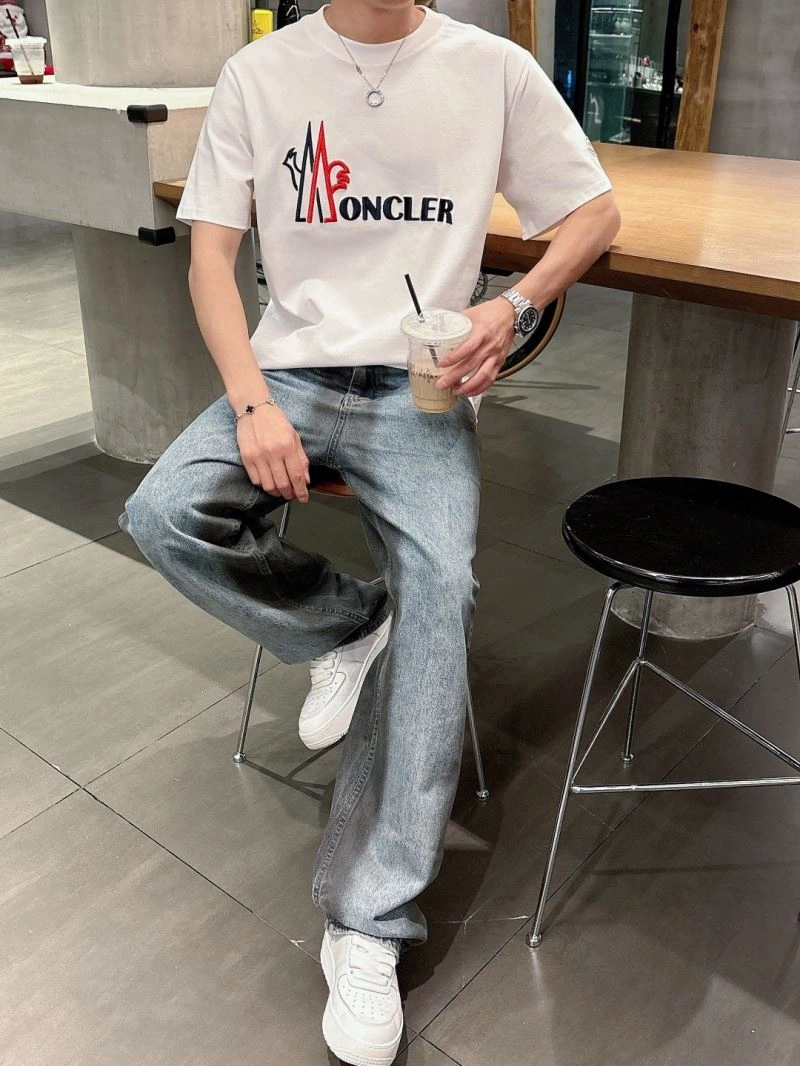 Trendy Moncler T-Shirts 140577