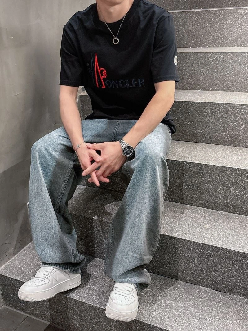 Efficient Moncler T-Shirts 140581