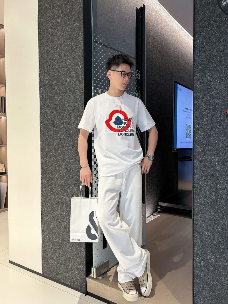 Refined Moncler T-Shirts 140582
