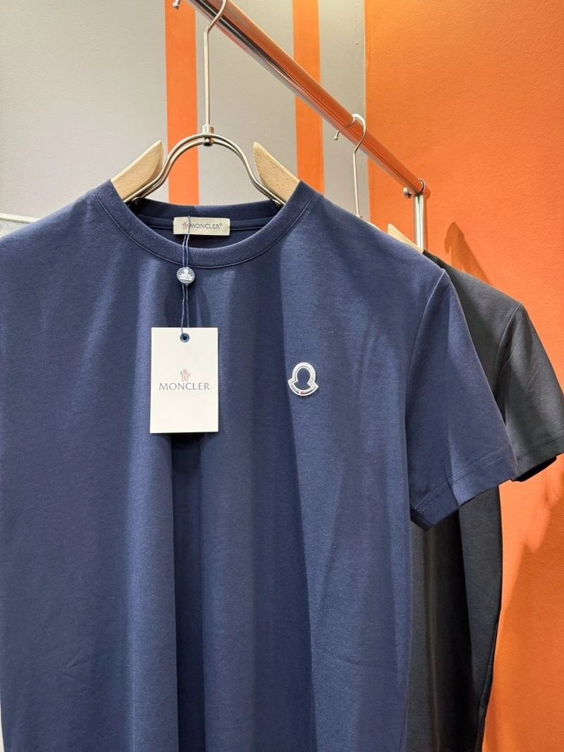 Moncler T-Shirts Packable 140574