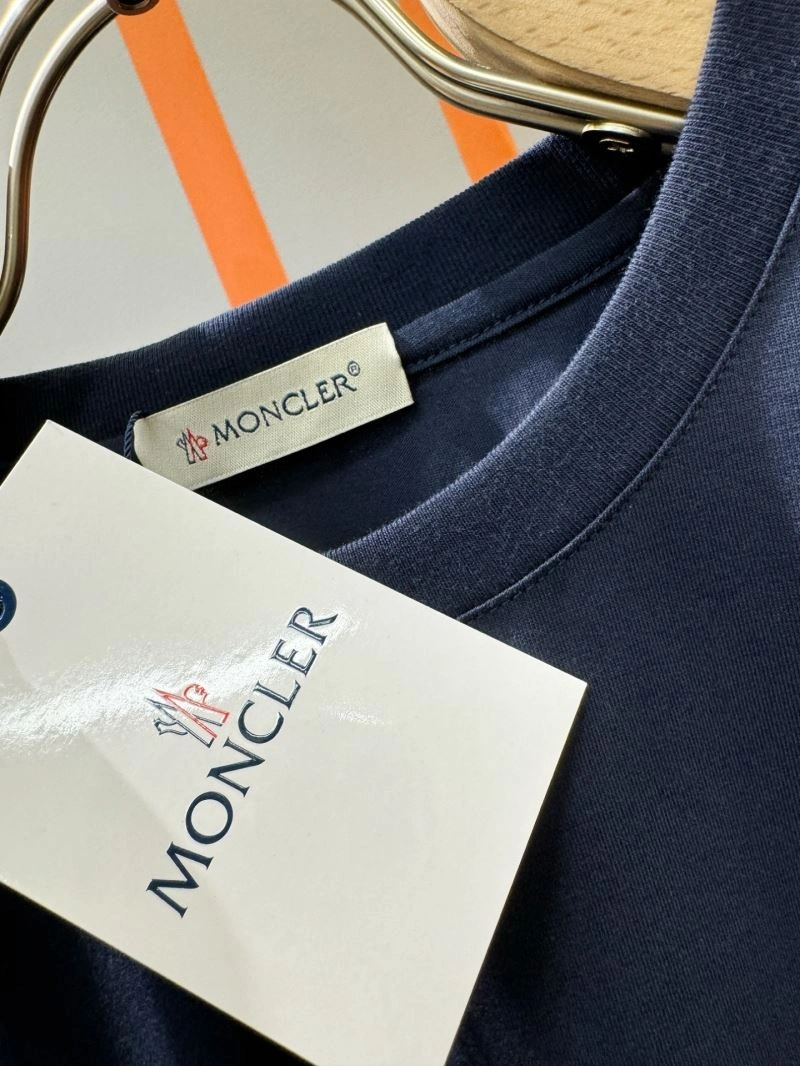 Moncler T-Shirts Packable 140574