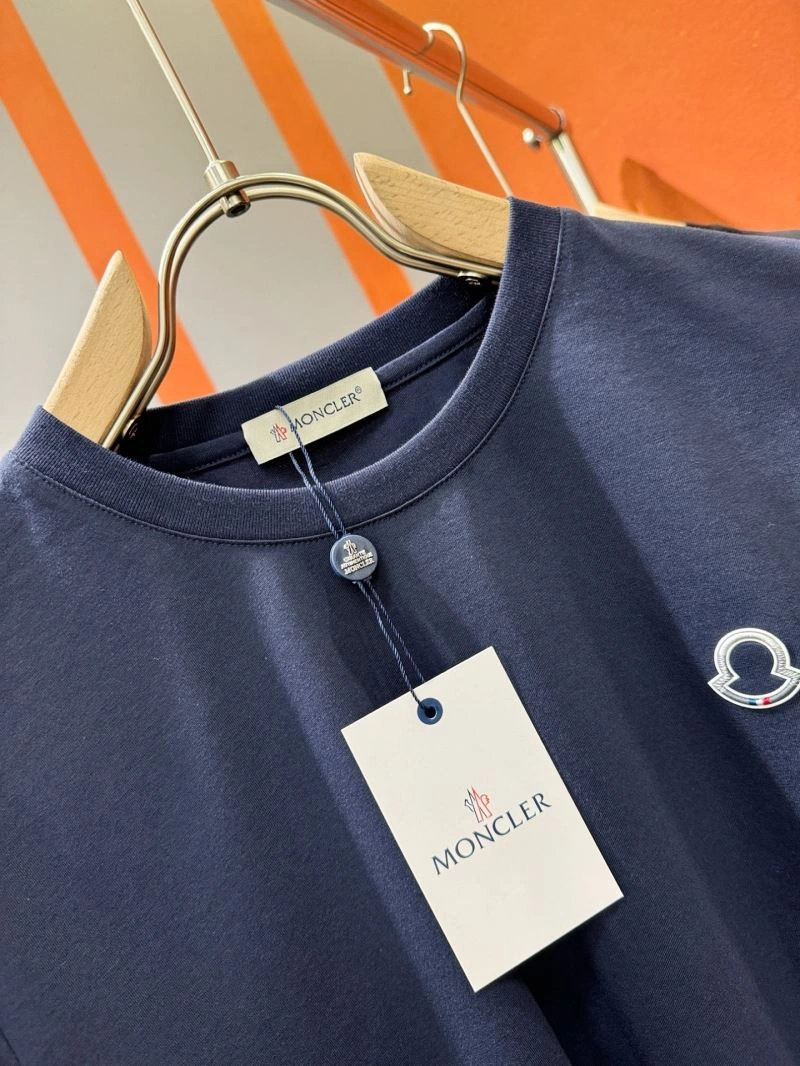 Moncler T-Shirts Packable 140574