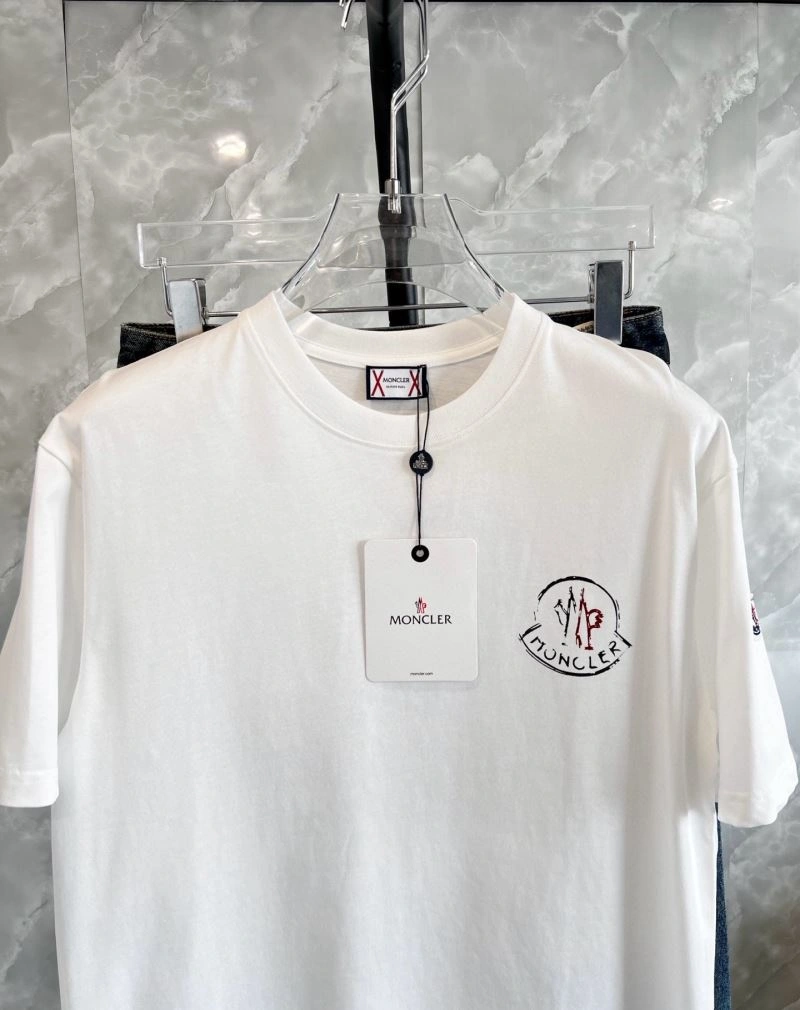 Moncler T-Shirts SoftTouch 140558