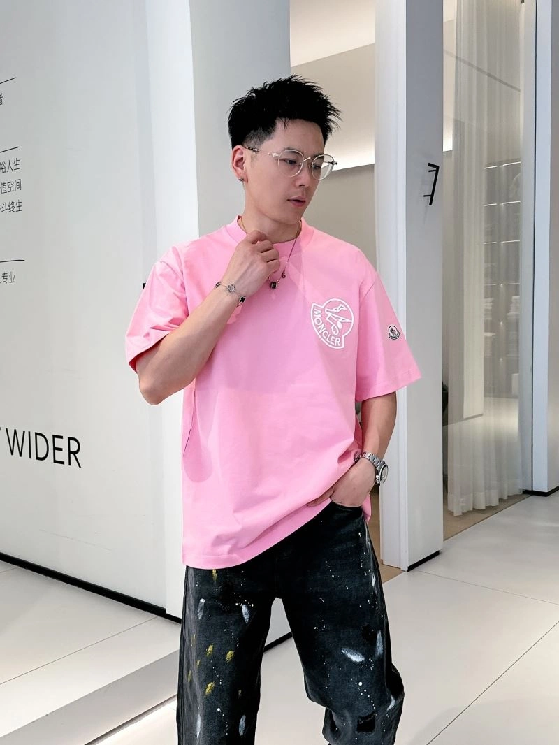 Moncler T-Shirts Supportive 140550