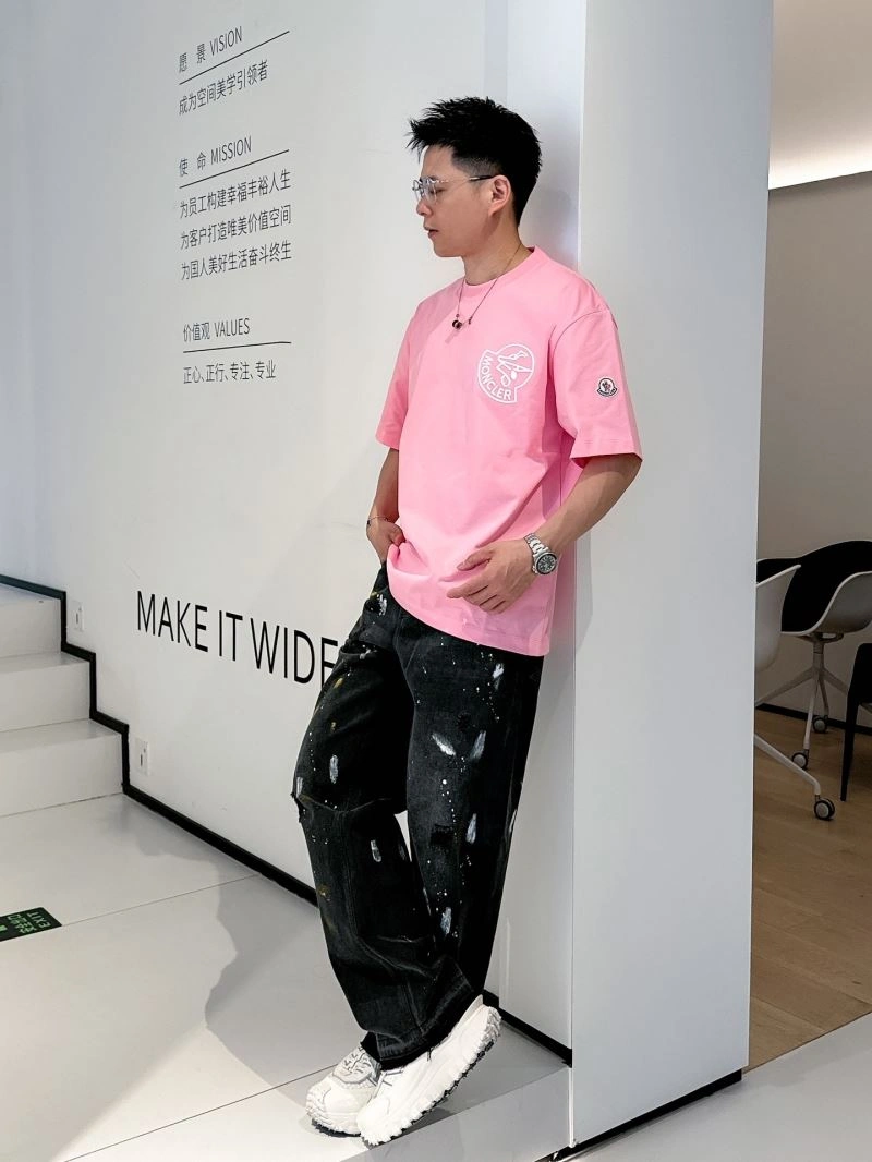 Moncler T-Shirts Supportive 140550
