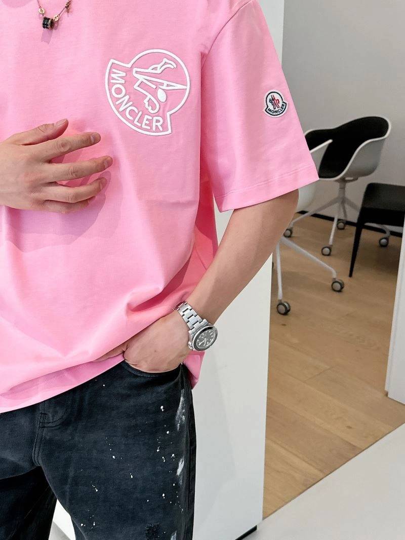 Moncler T-Shirts Supportive 140550