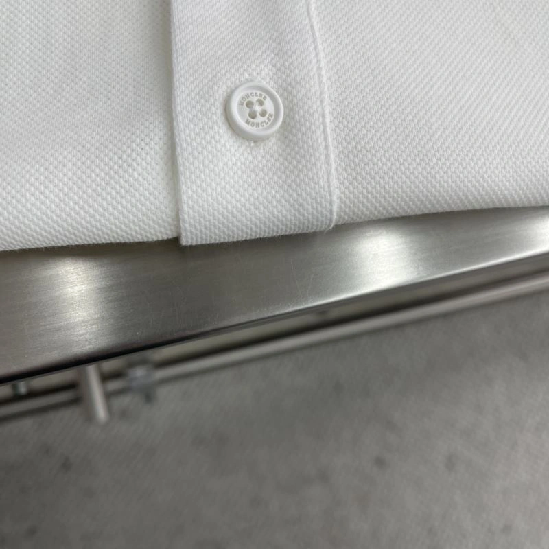 Moncler T-Shirts Snug 140549
