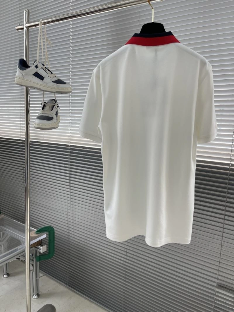 Moncler T-Shirts Snug 140549
