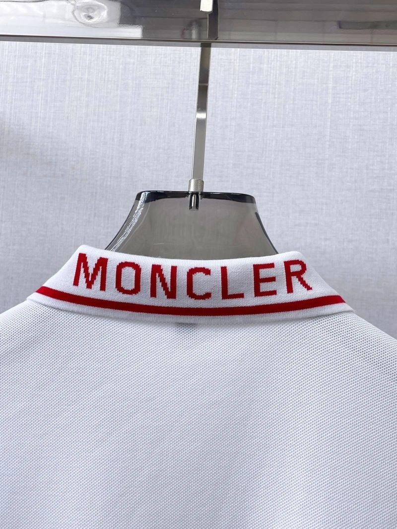 RelaxedFit Moncler T-Shirts 140545