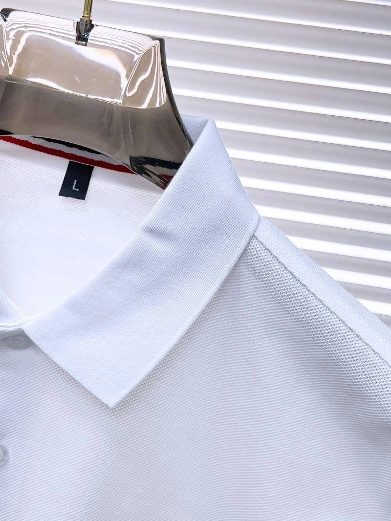 Moncler T-Shirts Snug 140563