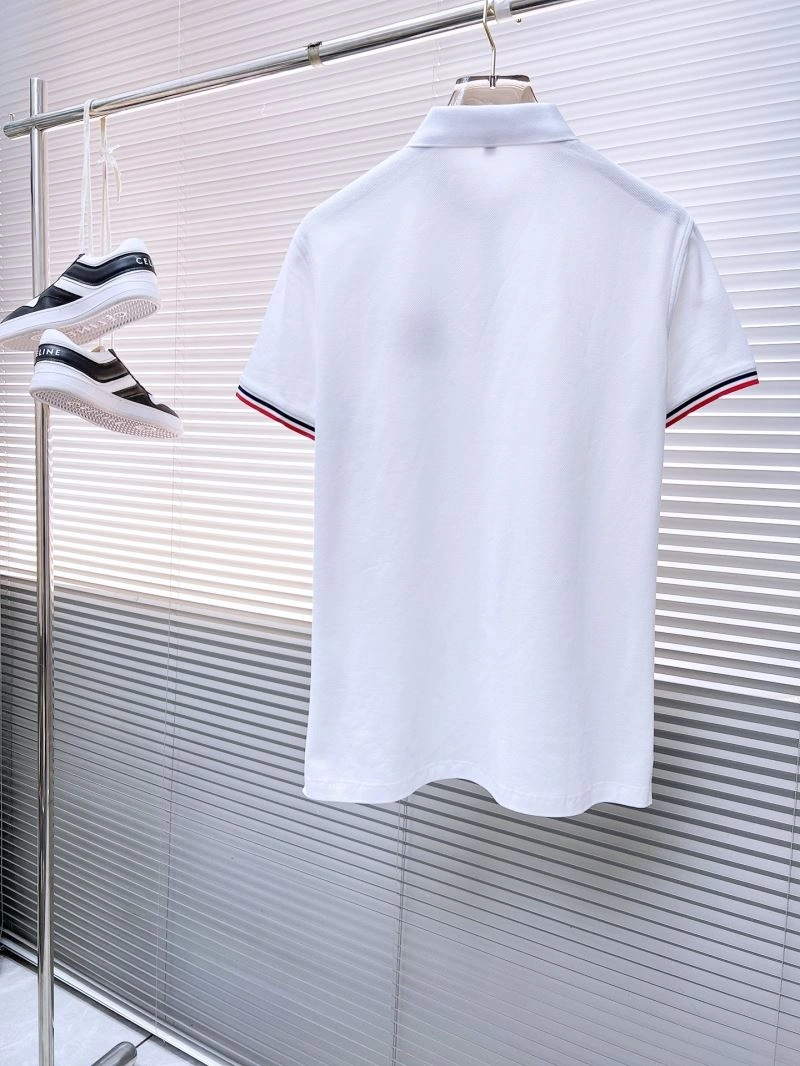Moncler T-Shirts Snug 140563