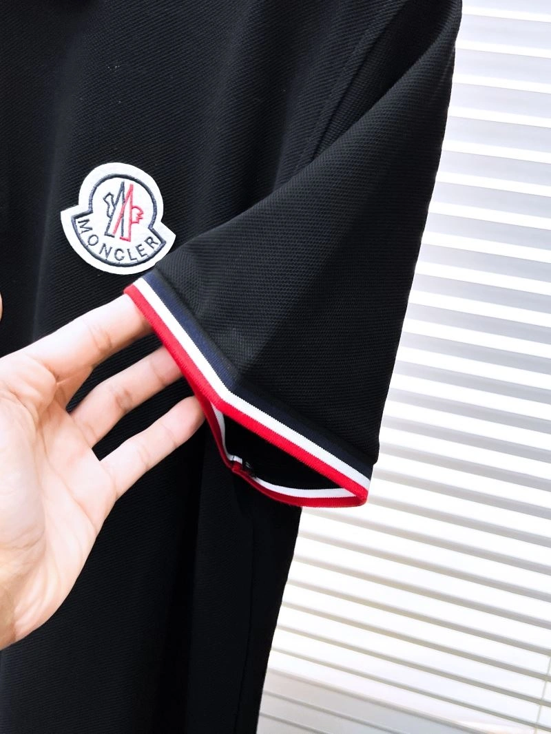 Moncler T-Shirts ZipUp 140551