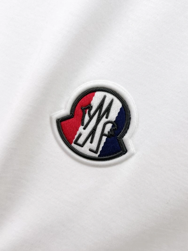 Moncler T-Shirts Comfortable 140539