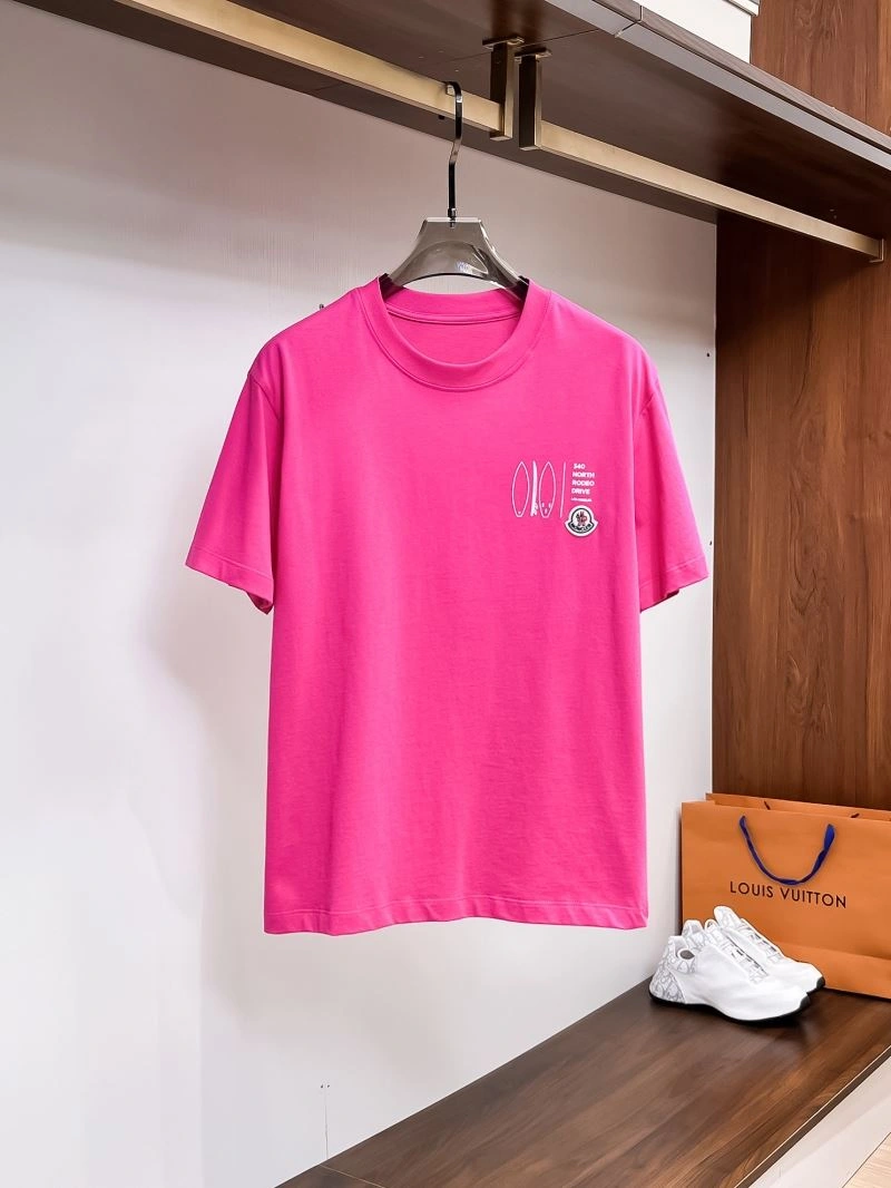 Moncler T-Shirts Snug 140534