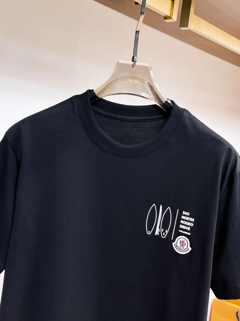 Moncler T-Shirts ZipUp 140538
