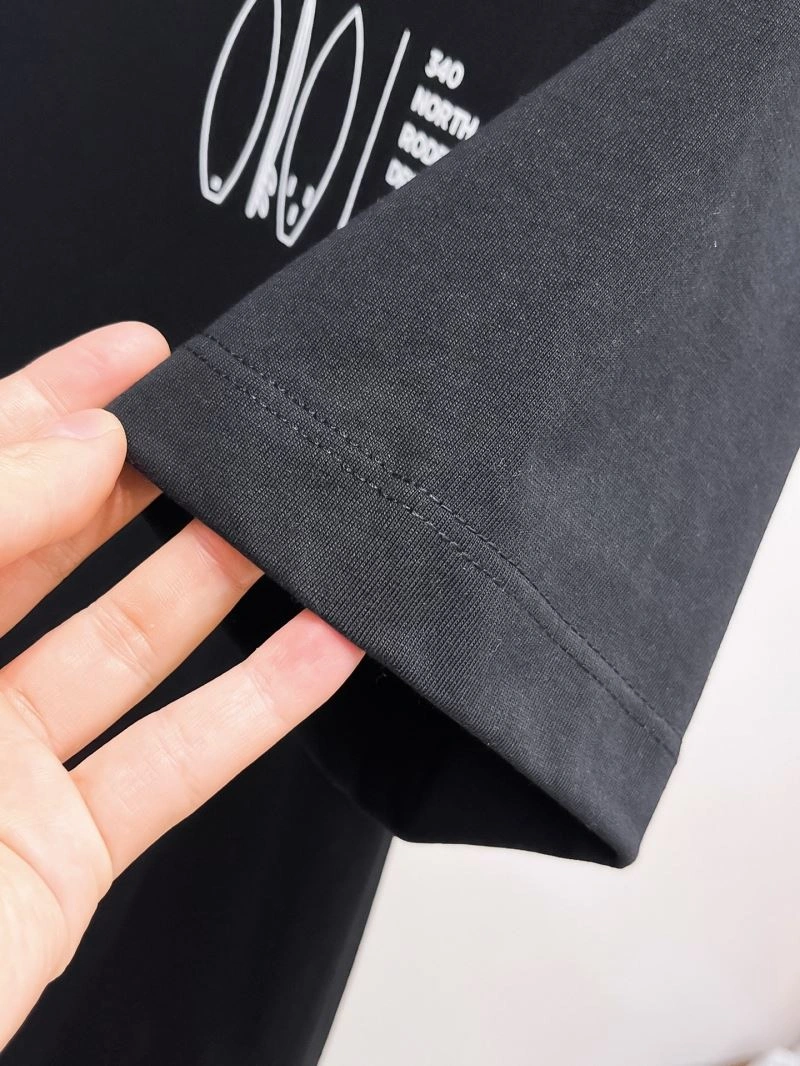 Moncler T-Shirts ZipUp 140538