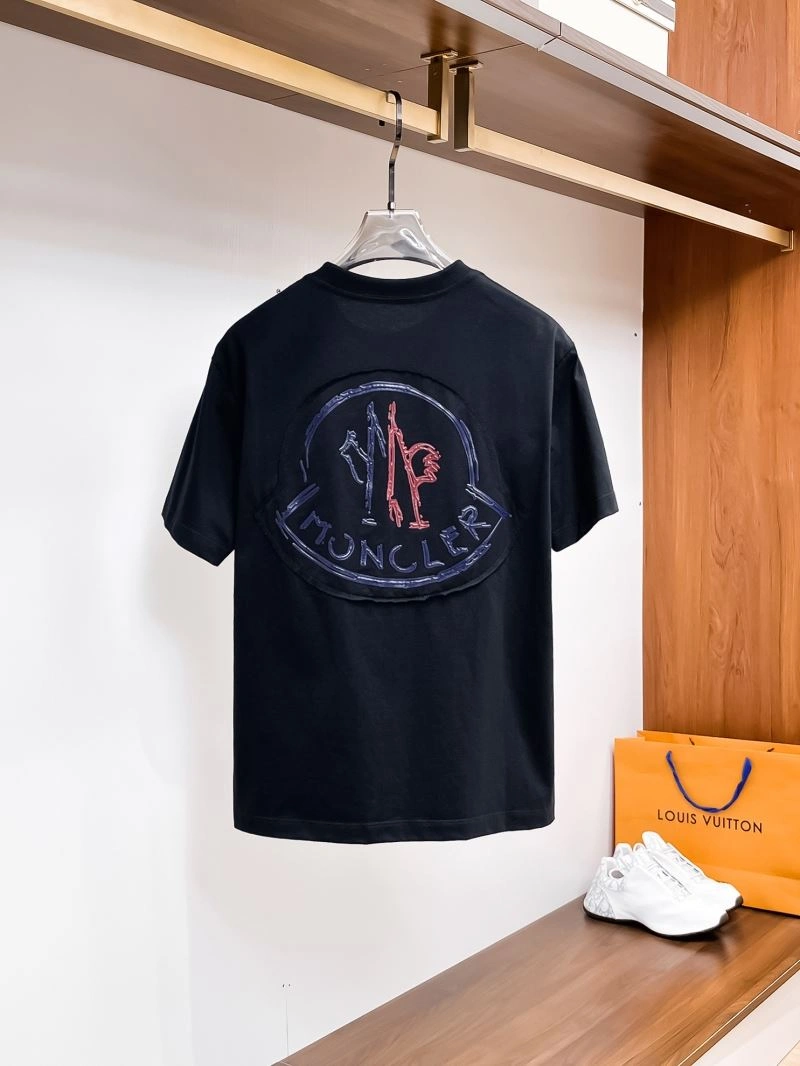 Vibrant Moncler T-Shirts 140533